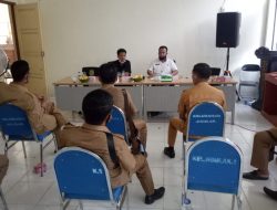 Terkait Bakal Diperpanjangnya BLT DD Camat Sanga Desa Bersama Kades Gelar Rapat