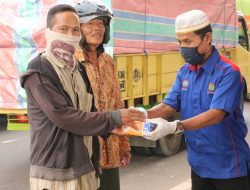 PUK SP KEP SPSI PT. HOK TONG SGO Bagi Masker dan Takjil