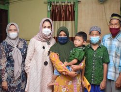 Thia Yufada Sambangi dan Semangati Istri Almarhum Oktriandika