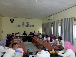 Rapat DPRD Komisi II Dengan Kepala KPUT Puskesmas