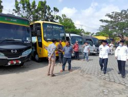 Wabup dan Pihak Bagian Aset Serahkan 9 Mobil Bus Jemputan Gratis Bagi Anak Sekolah