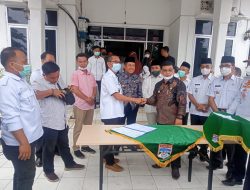 HDS Serahkan II Unit Mobil Angdes Ke II Desa