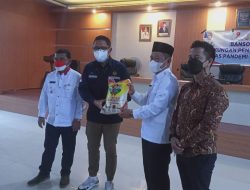 Bupati Terima 3 Ton Bantuan Beras dari PT. SRMD