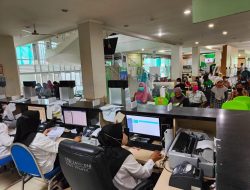 Buat KTP Manfaatkan KELADI, Antri di Poli Tak Bikin Risih