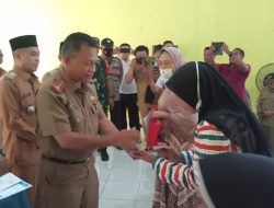 Program Bantuan Lansia dan Santunan Kematian Kecamatan Rupit Disalurkan Langsung H. Inayatullah