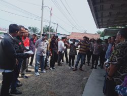 Aktivis dan LSM Gelar Aksi Demo Di Kantor Inspektorat Muratara Minta Transfaransi Hasil Laporan