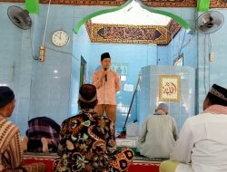 Camat Hasbi Gelar Safari Jum’at dan Sosialisasi Program Bupati Bagi Warga