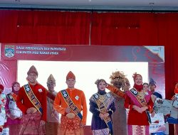 Event Grand Final 2022 Sukses, Gades Desa Maur Adila Rizki dan Bujang Desa Napalicin Heri Kapri Terpilih 1