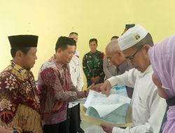 Wabup Bersama BSB Rupit Serahkan Dana Bantuan Sosial Bagi Warga Lansia