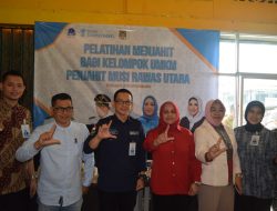 Majukan UMKM, Pemkab dan BSB Rupit Buka Program Pelatihan Pembinaan Menjahit