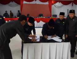 Wujudkan Penggerakan Pembangunan Secara Merata, Legislatif Muratara Menyetujui Raperda APBD Tahun 2023