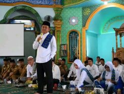 Wakil Bupati Inayatullah Hadiri Pelantikan (BKMT)