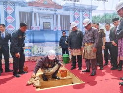 HD-Bupati Gelar Peletakan Batu Pertama Dan Peresmian Gedung Pertemuan di Hut Ke-10 Muratara