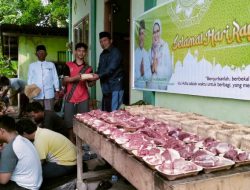 Ramah Lingkungan, Bayung Lencir Gunakan Besek Bambu dan Pelepah Pinang Untuk Daging Kurban