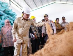 Pj. Bupati H Apriyadi Resmikan operasional Industri Cocopeat dan Cocofiber di Lalan