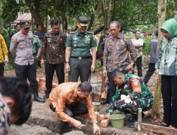 Peringatan HUT TNI ke78, Kodim 0401 dan Pemkab Muba Gelar Bakti Sosial