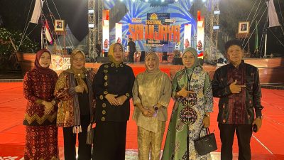 Ketua TP PKK Muratara Rita Suryani Devi Ikuti Pembukaan Festival Sriwijaya XXXIII Tahun 2025